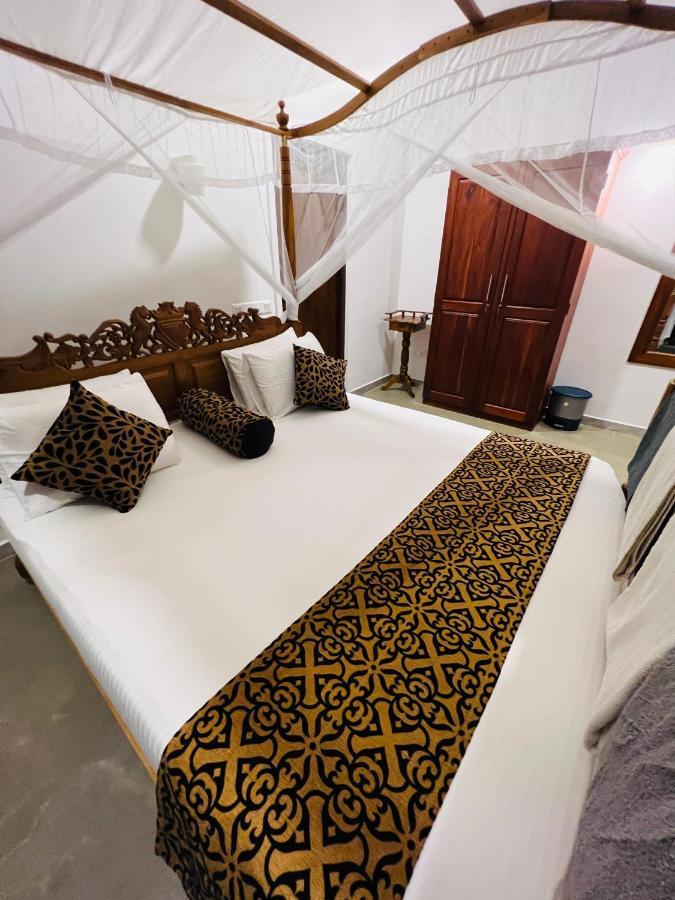 Top Secret Beach Hotel Матара Екстер'єр фото